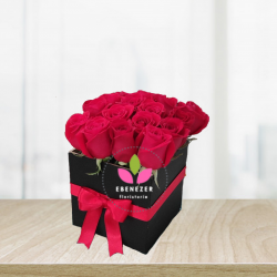 caja de rosas  x 16